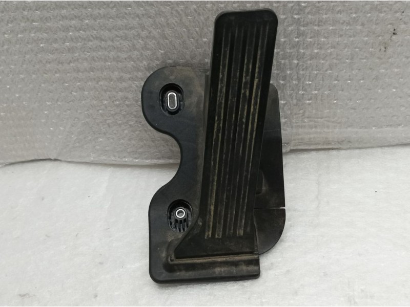 Recambio de potenciometro pedal para mazda 3 lim. () style referencia OEM IAM GHP941600F 6PV31204115 