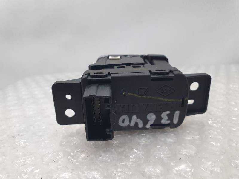 Recambio de palanca freno para renault megane iv berlina 5p limited referencia OEM IAM SIN REF  