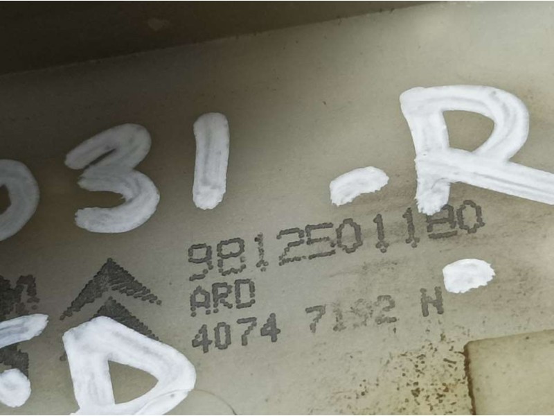 Recambio de cerradura puerta trasera derecha para peugeot 2008 (--.2013) allure referencia OEM IAM 9812501180  ELECTRICA