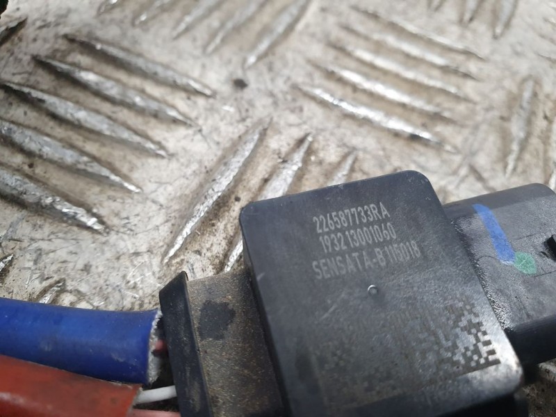 Recambio de sensor para renault megane iv berlina 5p limited referencia OEM IAM 226587733R  