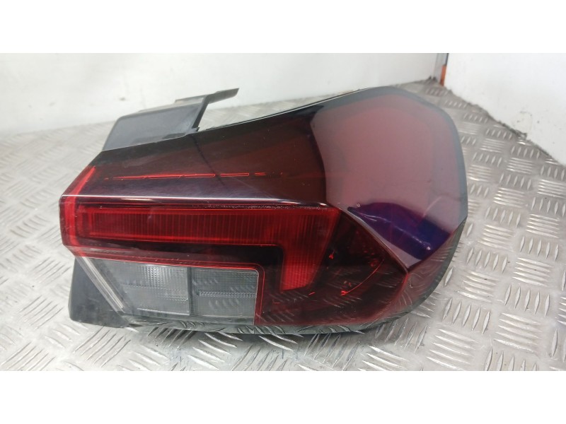 Recambio de piloto trasero derecho exterior para opel corsa f (p2jo) 1.2 (68) referencia OEM IAM 9829317280 VALEO 90194153