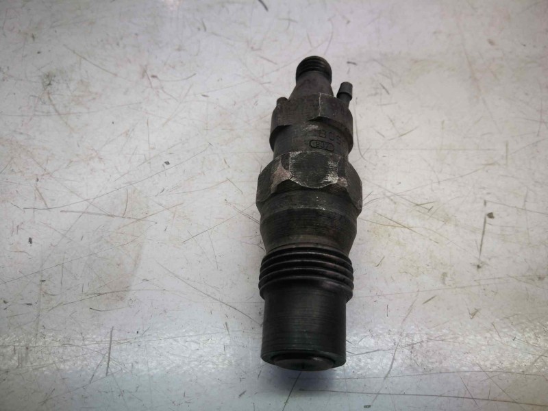 Recambio de inyector para renault rapid/express (f40) 1.9 diesel referencia OEM IAM KCA30S44  BOSCH