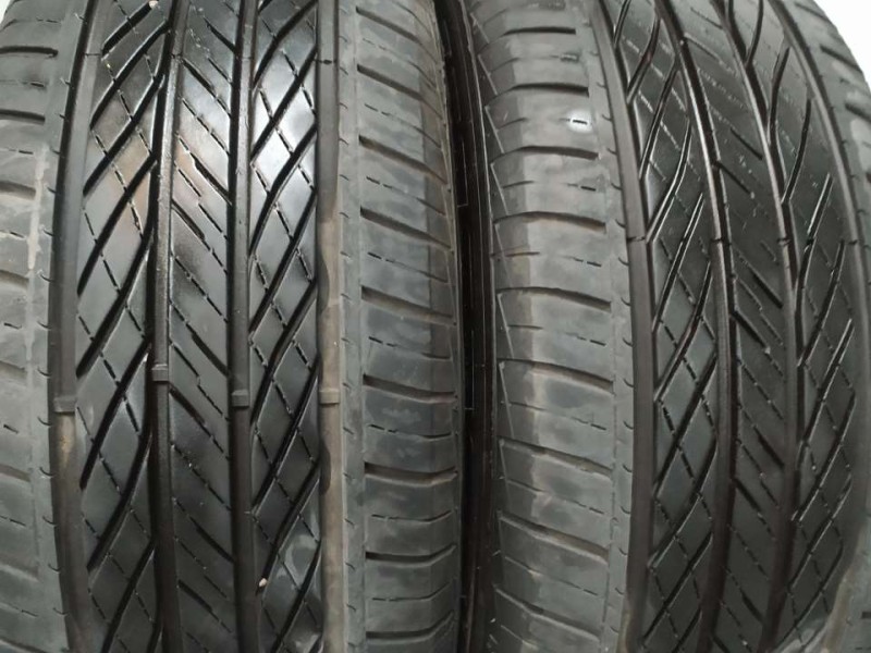 Recambio de neumatico pareja para neumaticos reutilizados - referencia OEM IAM 2356018107V 235/60/18/107V TRACMAX