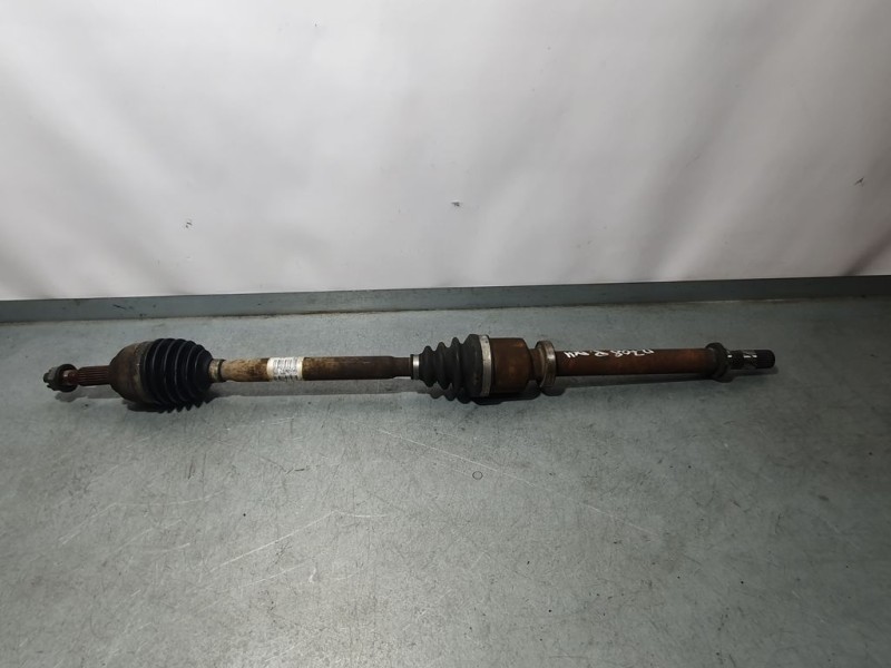 Recambio de transmision delantera derecha para renault kangoo profesional referencia OEM IAM 8200768656  