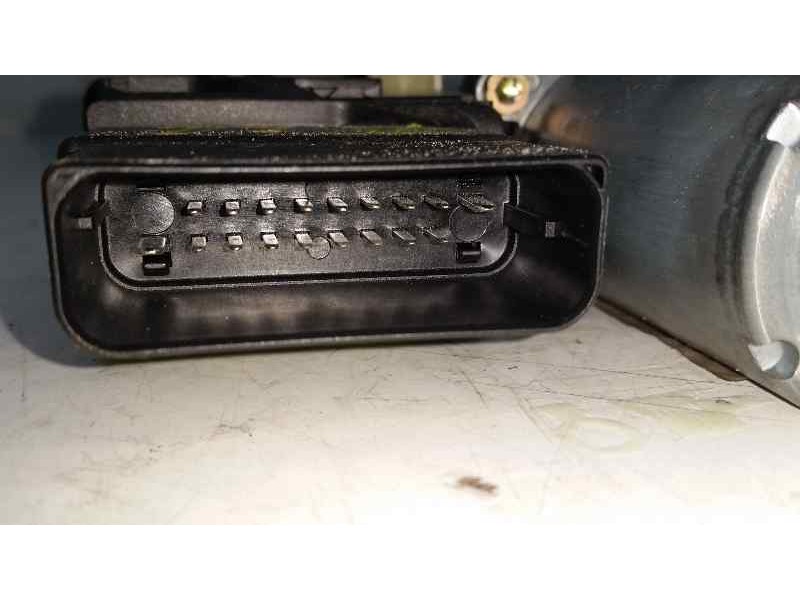 Recambio de motor elevalunas trasero izquierdo para skoda superb (3u4) collection referencia OEM IAM  18 PINS 