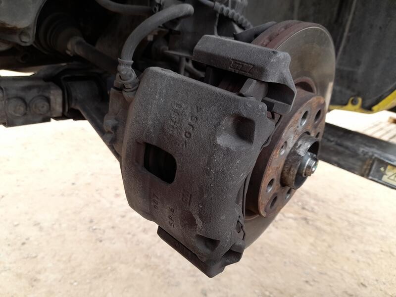 Recambio de pinza freno delantera izquierda para opel corsa e (x15) 1.4 (08, 68) referencia OEM IAM 95517020  