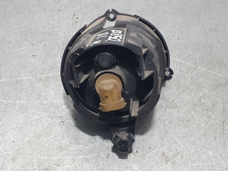 Recambio de faro antiniebla izquierdo para ssangyong actyon 200 xdi 4wd limited referencia OEM IAM 8320121001  