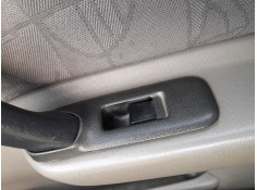 Recambio de mando elevalunas delantero derecho para nissan primera (p11) 2.0 td referencia OEM IAM 254112F000  