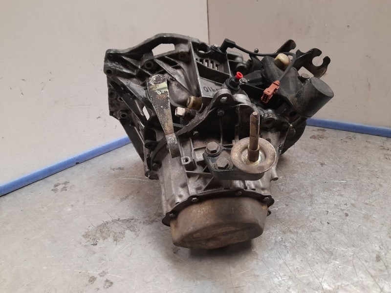 Recambio de caja cambios para peugeot 806 sr referencia OEM IAM Z0TA05 6657175B 5VELOCIDADES