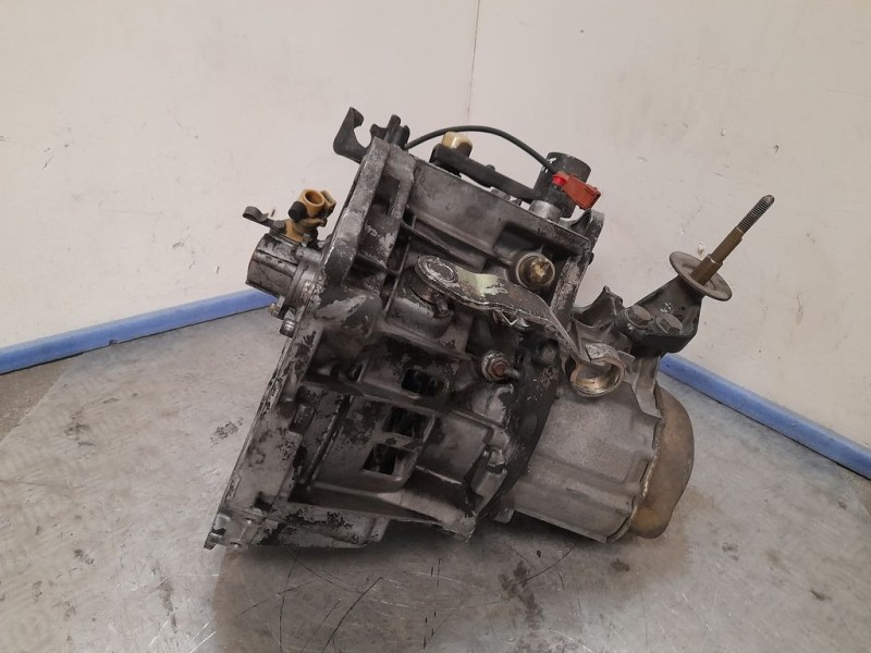 Recambio de caja cambios para peugeot 806 sr referencia OEM IAM Z0TA05 6657175B 5VELOCIDADES