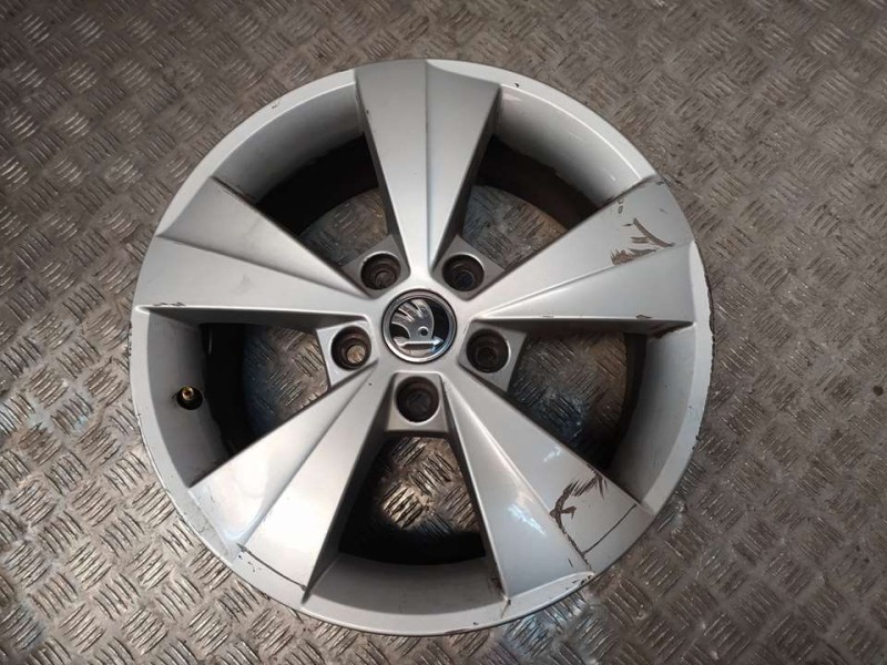 Recambio de juego llantas aluminio para skoda octavia combi (5e5) active referencia OEM IAM 6.5X16 5 TORN ET46 ALUMINIO 