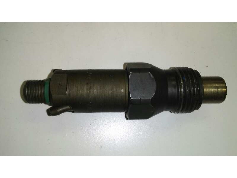 Recambio de inyector para renault 19 hatchback (b/c53) 1.9 diesel referencia OEM IAM LCR6733402D  
