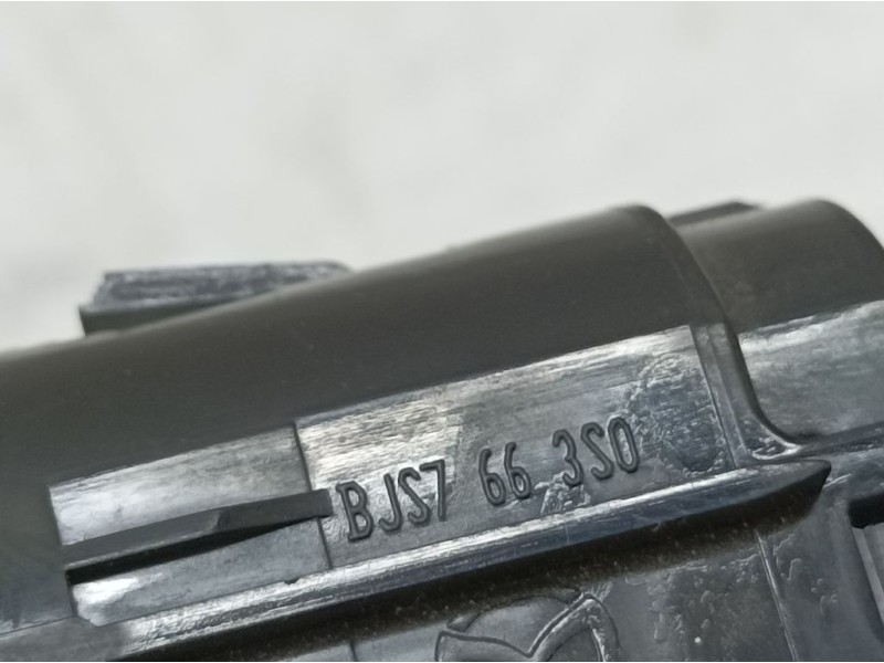 Recambio de boton start/stop para mazda 3 lim. () style referencia OEM IAM BJS7663S0  