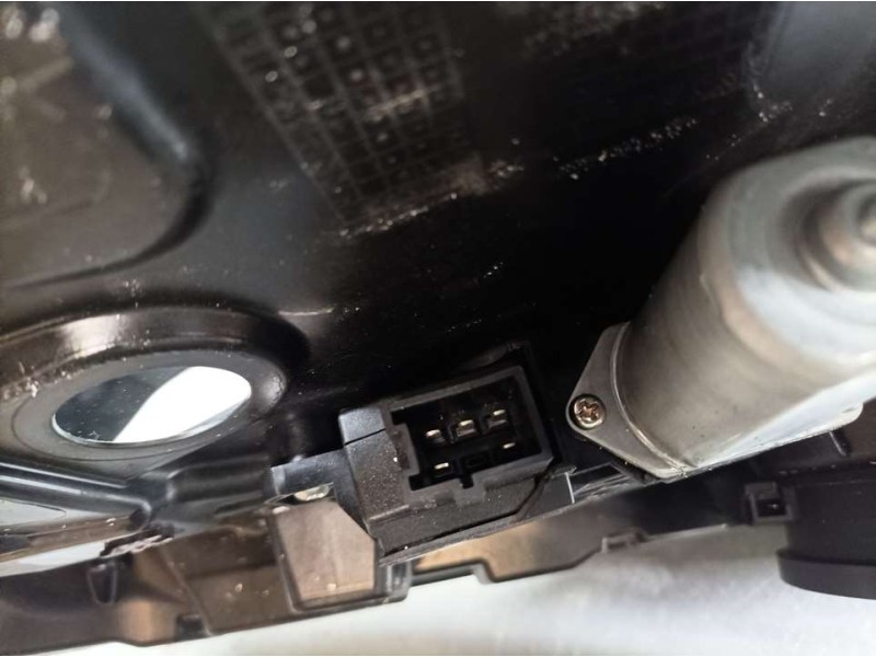 Recambio de elevalunas trasero derecho para mercedes-benz clase gla (w156) gla 200 (156.943) referencia OEM IAM A2047302835 A156