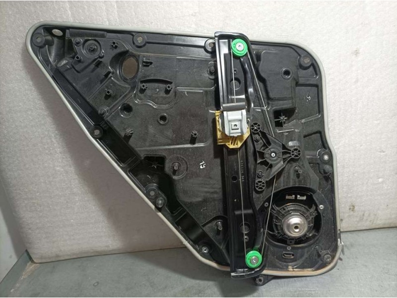 Recambio de elevalunas trasero derecho para mercedes-benz clase gla (w156) gla 200 (156.943) referencia OEM IAM A2047302835 A156