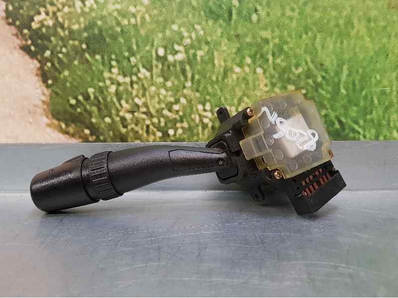 Recambio de mando limpia para kia sorento 2.5 crdi ex referencia OEM IAM 934203E010  