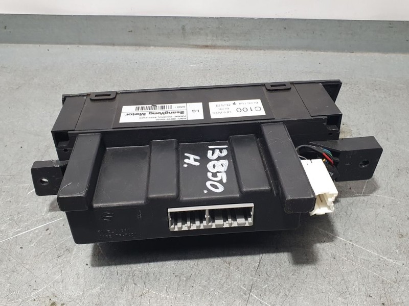 Recambio de mando climatizador para ssangyong actyon 200 xdi 4wd limited referencia OEM IAM 6870009020  