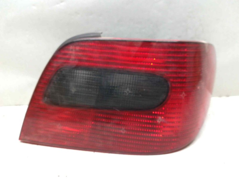 Recambio de piloto trasero derecho para citroën xsara berlina 1.9 d sx referencia OEM IAM   
