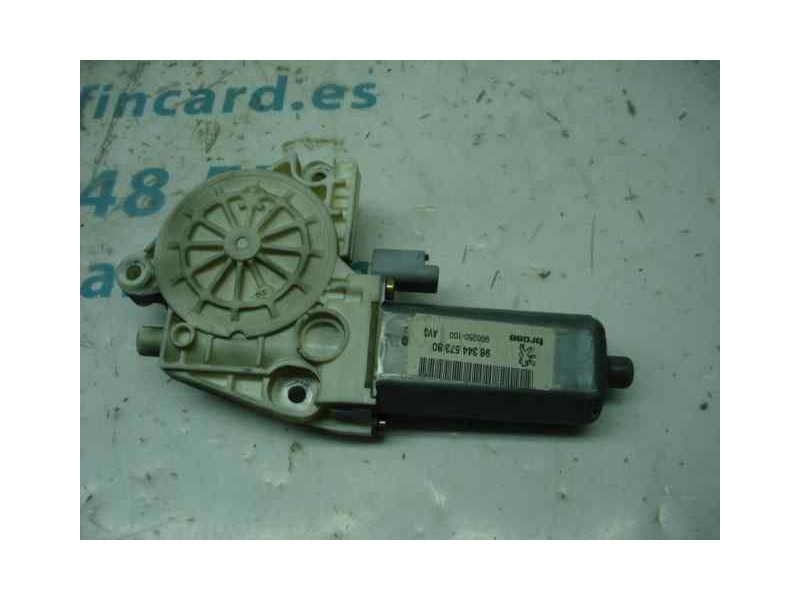 Recambio de motor elevalunas delantero izquierdo para peugeot 307 (s1) xr referencia OEM IAM 990250100AVG 9634457380 2 PINES