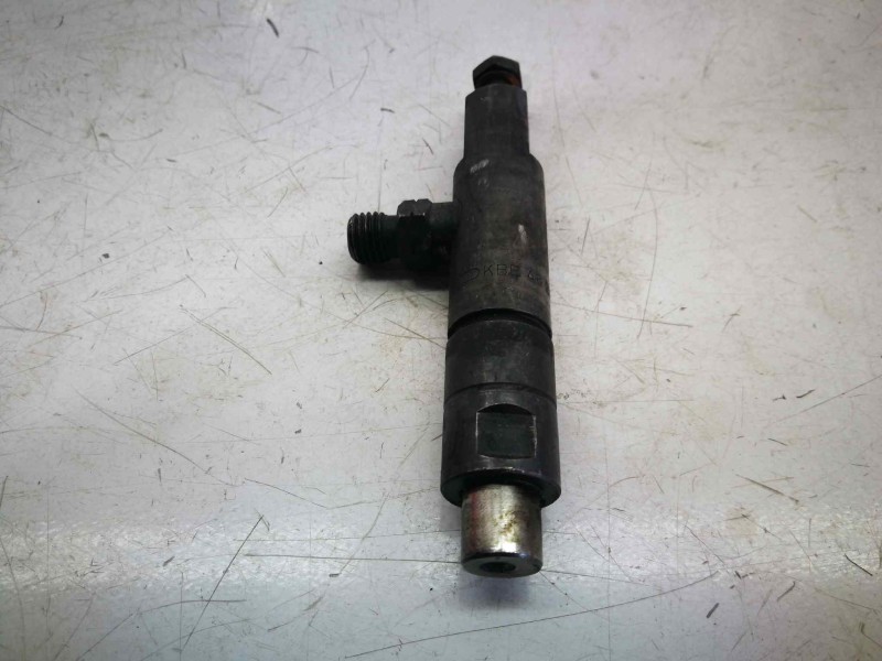 Recambio de inyector para renault 18 2.1 turbodiesel referencia OEM IAM KBE48S54  