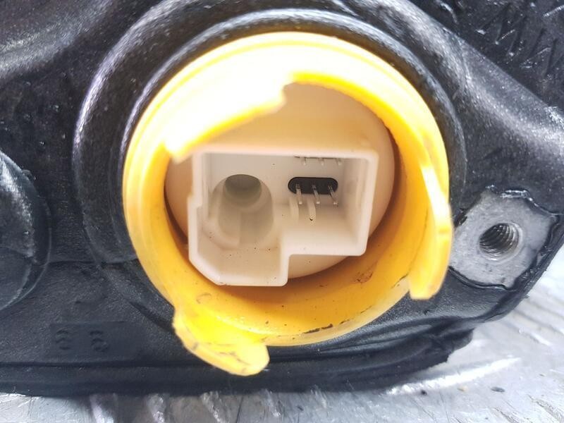 Recambio de retrovisor izquierdo para bmw serie 3 lim. (f30) 318 d referencia OEM IAM 04105106107  ELECTRICO 6 PINS