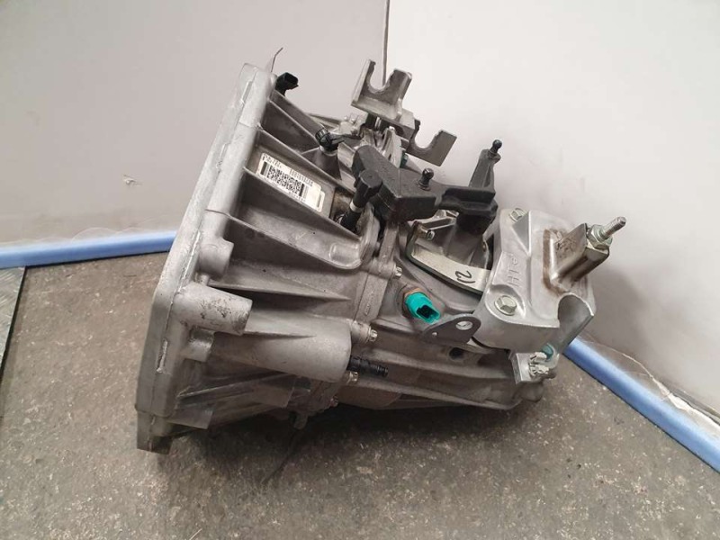 Recambio de caja cambios para nissan pulsar (c13) acenta referencia OEM IAM TL4131 B021331 6VELOCIDADES