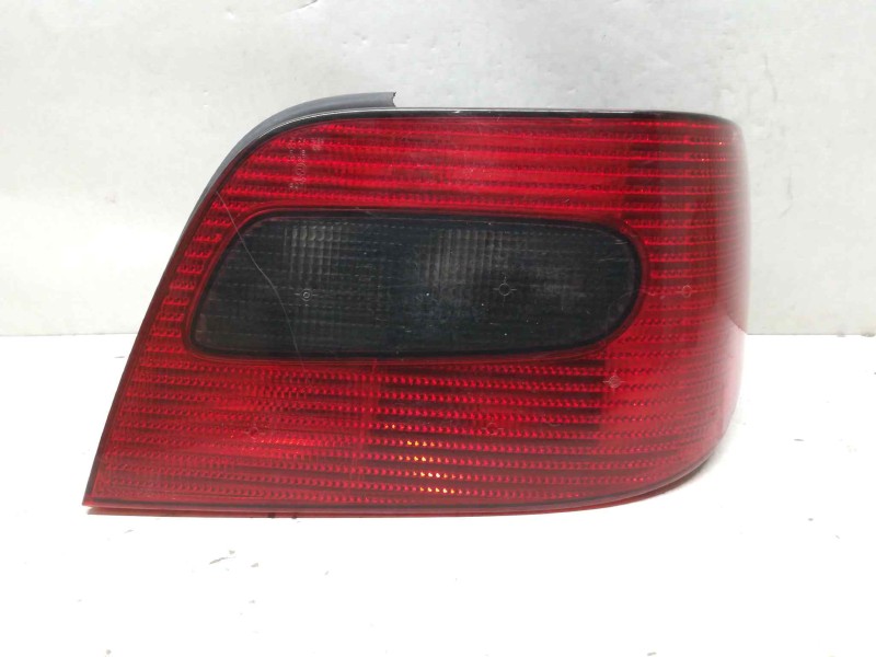 Recambio de piloto trasero derecho para citroën xsara berlina 1.9 d sx referencia OEM IAM   ROZADO