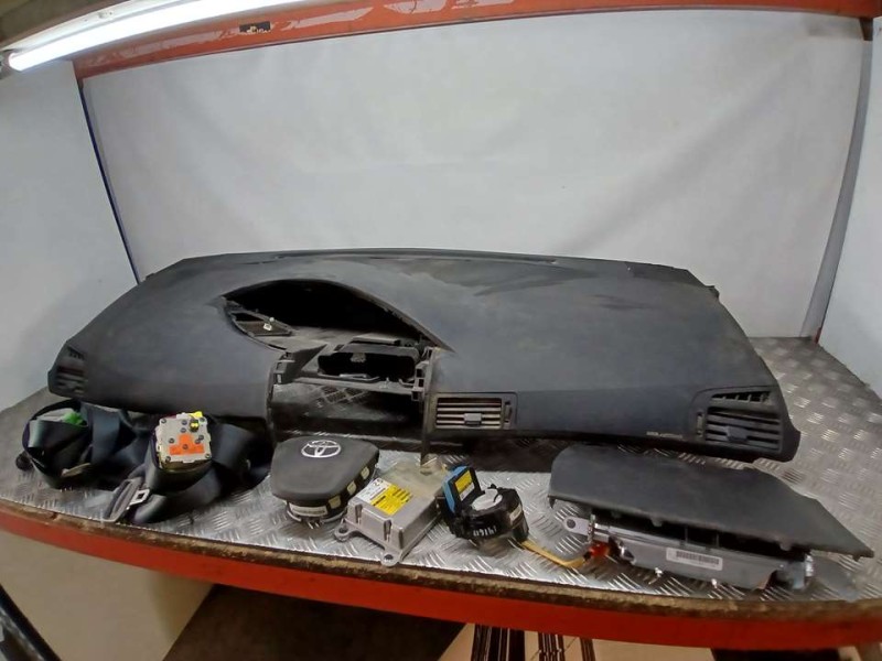 Recambio de kit airbag para toyota verso active referencia OEM IAM 451300F033B0 739700F031 LA CENTRALITA NO SE COBRA Y NO TIENE 
