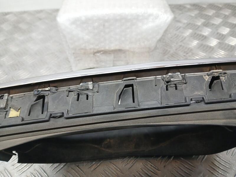 Recambio de rejilla delantera para bmw x5 (e70) 3.0 d referencia OEM IAM 51137305589  IZQUIERDA