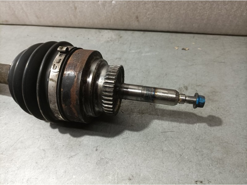 Recambio de transmision delantera derecha para ssangyong actyon 200 xdi 4wd limited referencia OEM IAM 4130034201  