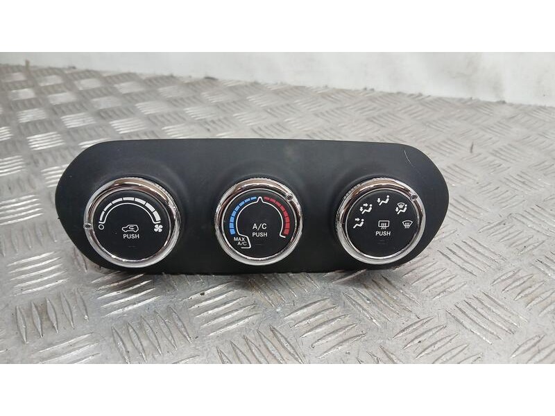 Recambio de mando calefaccion / aire acondicionado para jeep renegade longitude fwd referencia OEM IAM 735657792  838744Z