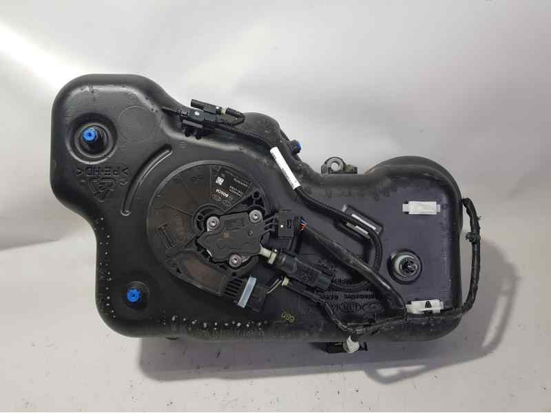 Recambio de deposito adblue para kia sportage drive 2wd referencia OEM IAM 31500D7900  