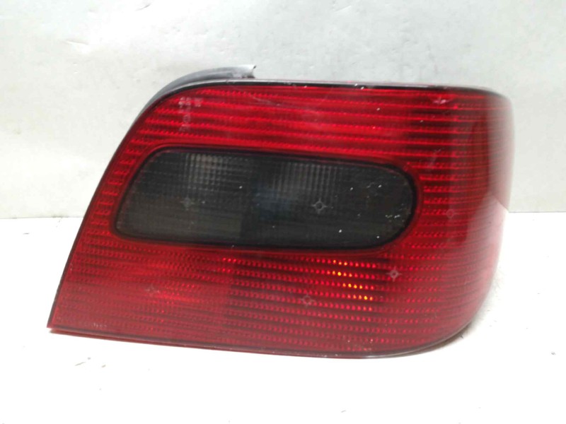 Recambio de piloto trasero derecho para citroën xsara berlina 1.9 d sx referencia OEM IAM   