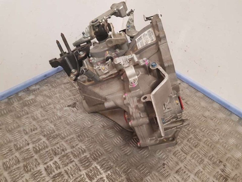 Recambio de caja cambios para mitsubishi space star (a00) color referencia OEM IAM F5MBD1ABZ Y705384 5VELOCIDADES