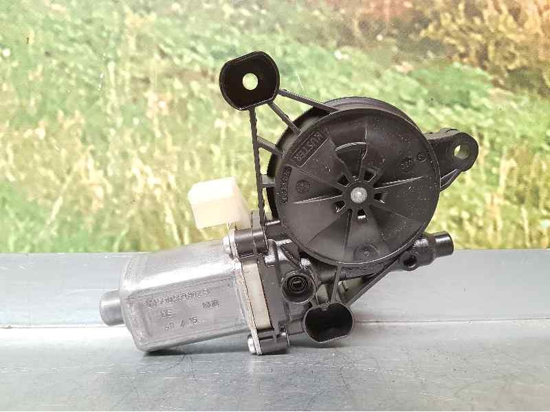 Recambio de motor elevalunas delantero derecho para seat leon st (5f8) style referencia OEM IAM 5Q0959802B 0130822716 2 PINS