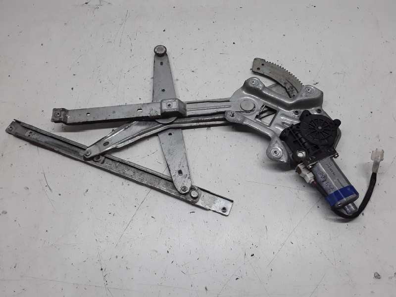 Recambio de elevalunas delantero derecho para toyota corolla (e11) 1.4 linea terra (5-ptas.) referencia OEM IAM 6981012560 2 PIN