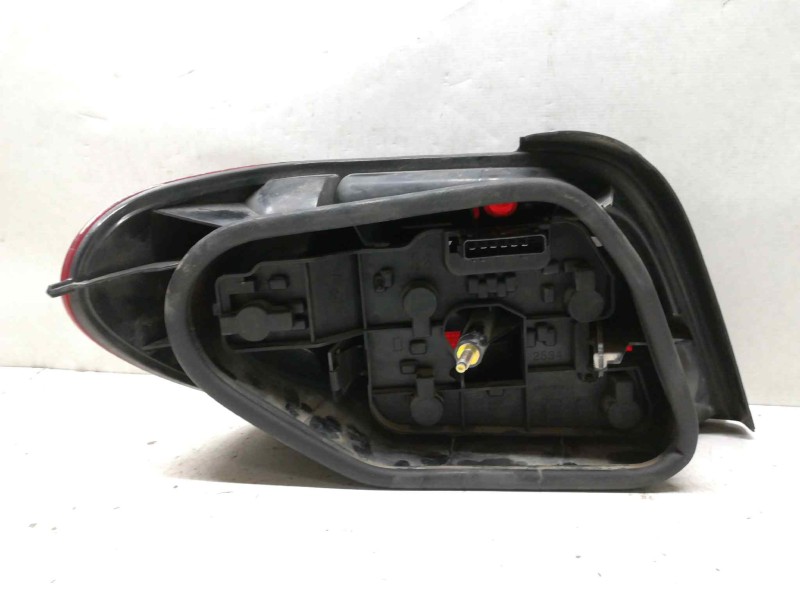 Recambio de piloto trasero derecho para citroën xsara berlina 1.9 d sx referencia OEM IAM   