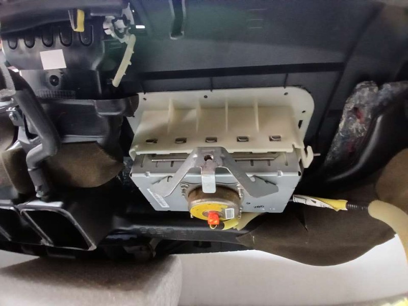 Recambio de kit airbag para toyota verso active referencia OEM IAM 451300F033B0 739700F031 LA CENTRALITA NO SE COBRA Y NO TIENE 