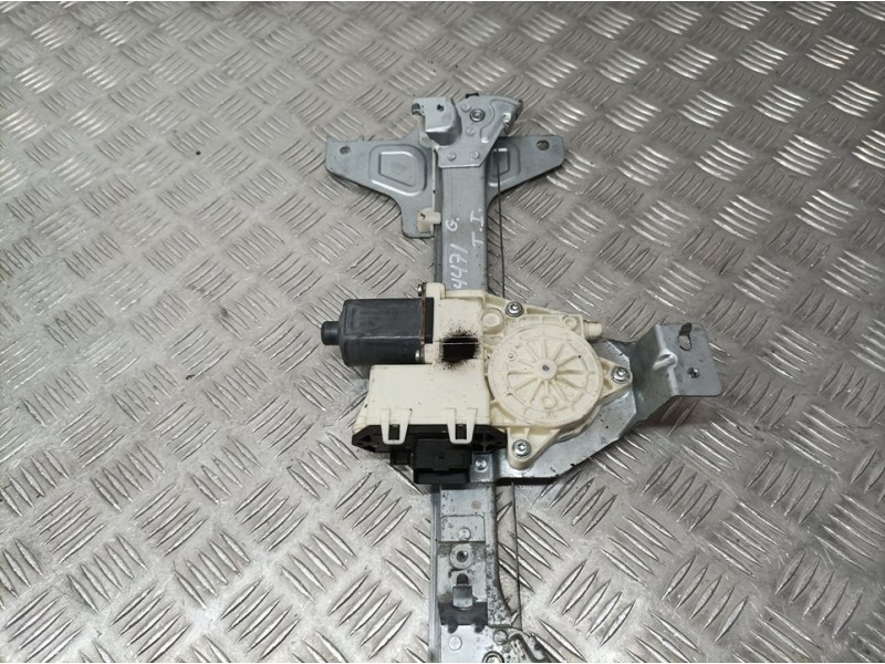 Recambio de elevalunas trasero izquierdo para citroën c4 berlina vtr plus referencia OEM IAM 9647444380  ELECTRICO 6 PINS