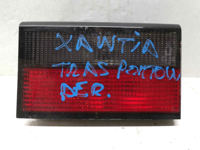 Recambio de piloto trasero derecho para citroën xantia berlina 1.8i sx / 1.8 sx referencia OEM IAM   