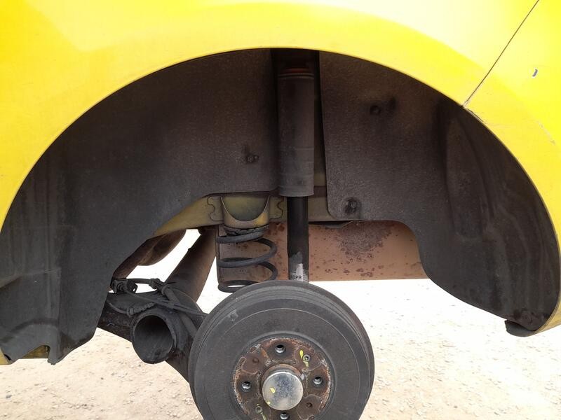 Recambio de plastico pase rueda tras. izq. para opel corsa e (x15) 1.4 (08, 68) referencia OEM IAM 13187362  