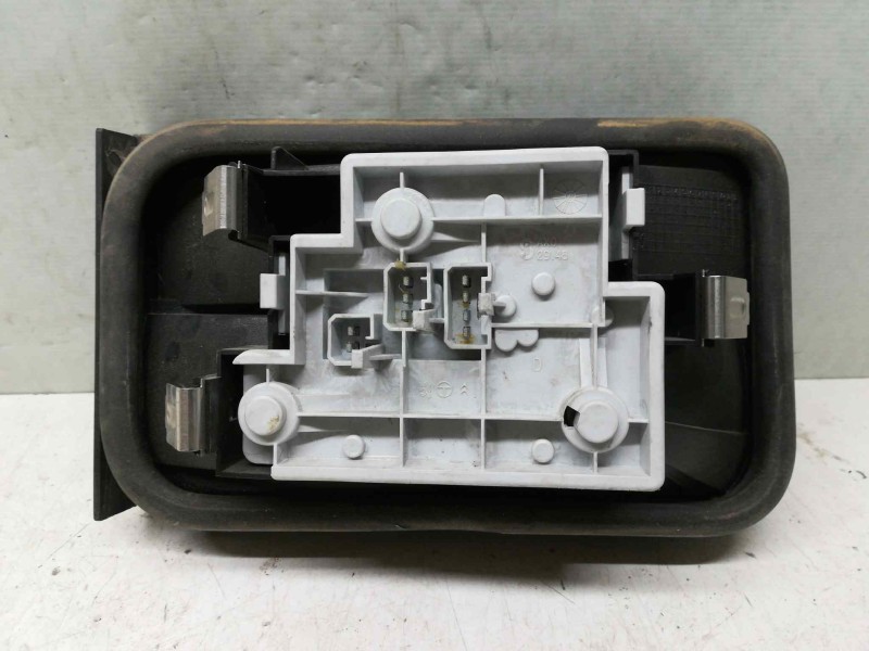 Recambio de piloto trasero derecho para citroën xantia berlina 1.8i sx / 1.8 sx referencia OEM IAM   