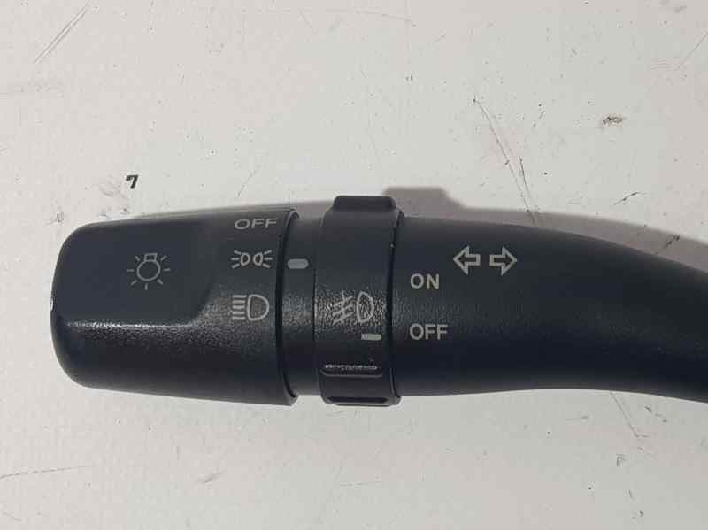 Recambio de mando luces para kia sorento 2.5 crdi vgt ex1 referencia OEM IAM   