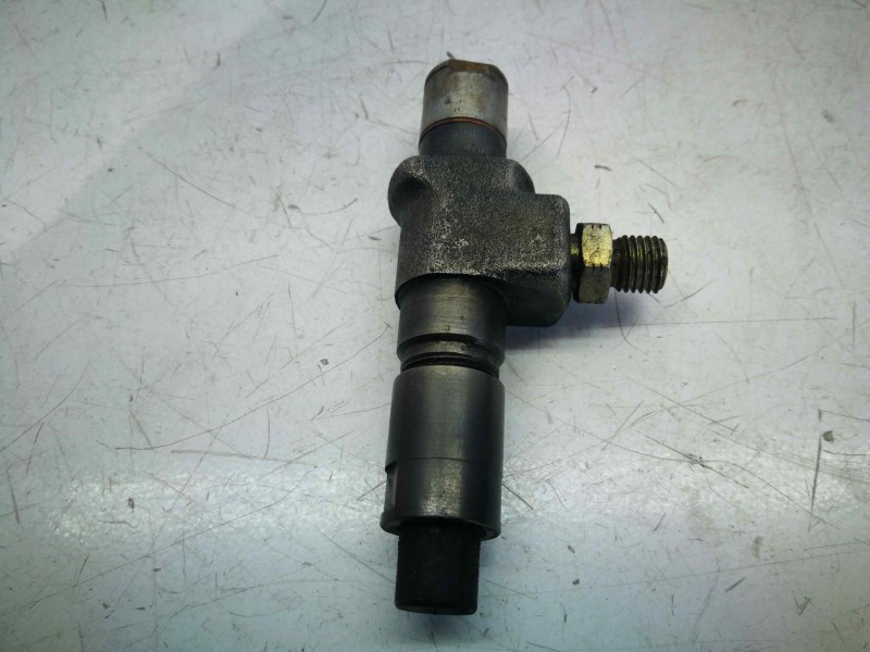 Recambio de inyector para renault master desde ´98 2.8 tdi referencia OEM IAM RKB45S5456  