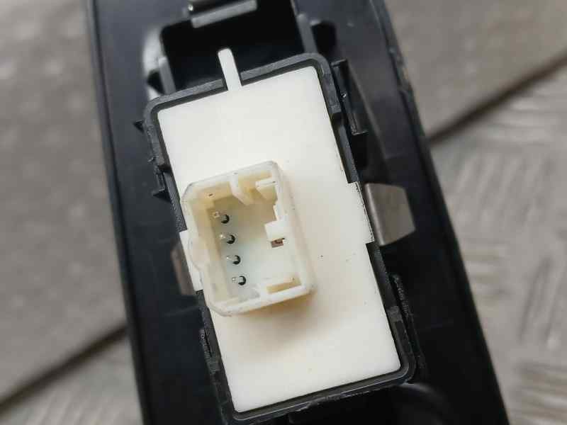 Recambio de mando elevalunas trasero derecho para jeep renegade longitude fwd referencia OEM IAM 735603927 30170844 