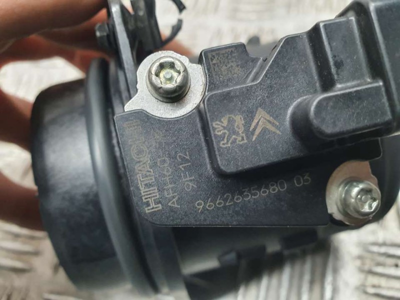 Recambio de caudalimetro para peugeot 508 sw allure referencia OEM IAM 9662635680 AFH6038 HITACHI