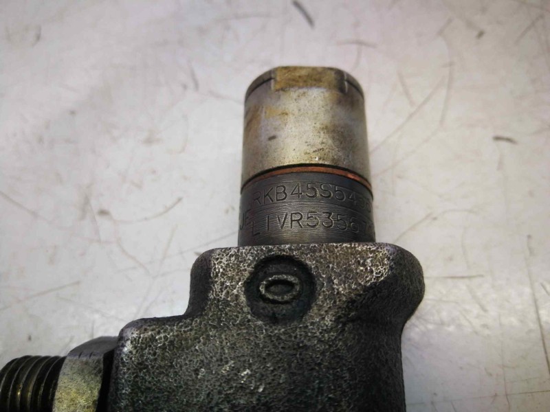 Recambio de inyector para renault master desde ´98 2.8 tdi referencia OEM IAM RKB45S5456  