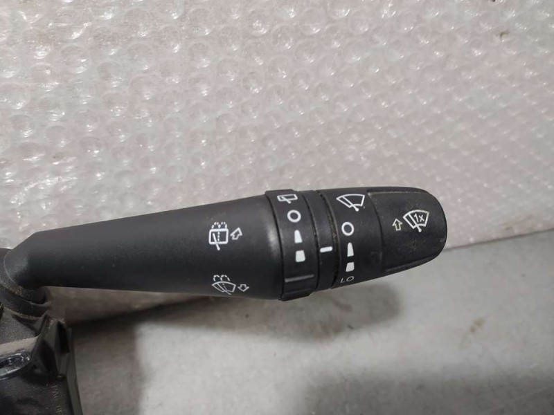 Recambio de mando luces y limpia para jeep renegade longitude fwd referencia OEM IAM 7356713280 5UV85TRMAC 