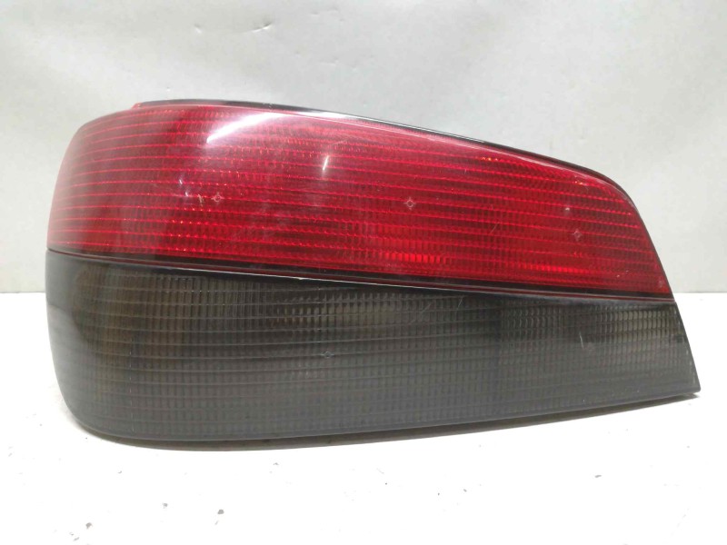 Recambio de piloto trasero izquierdo para peugeot 306 berlina 3/4/5 puertas (s2) referencia OEM IAM   