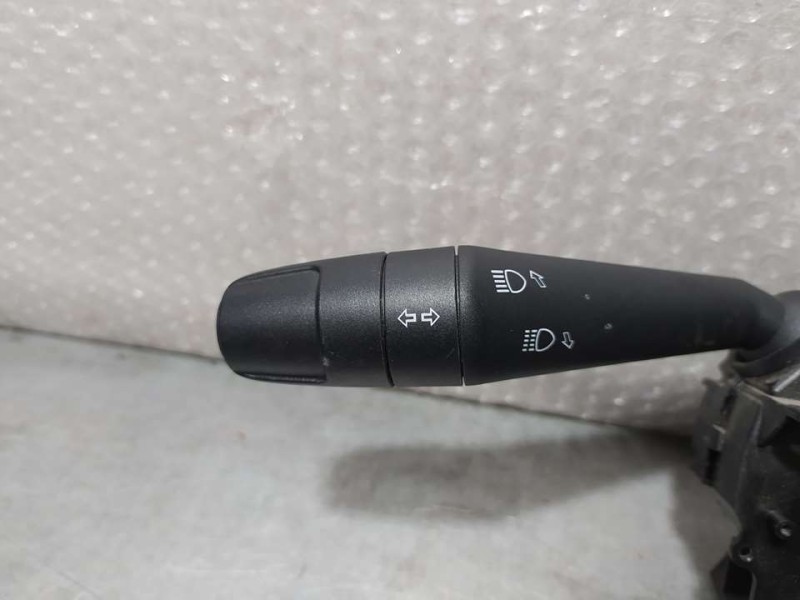 Recambio de mando luces y limpia para jeep renegade longitude fwd referencia OEM IAM 7356713280 5UV85TRMAC 